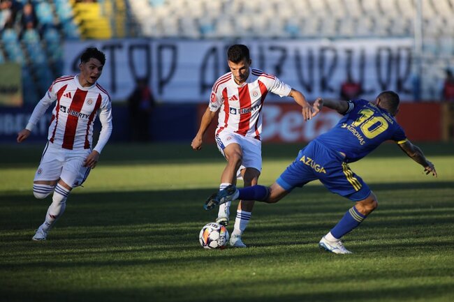 Nhận định FC Unirea 2004 Slobozia vs FC Otelul Galati, 23h00 ngày 04/08: Chủ nhà thắng thế 2 Trận cầu khó lường giữa FC Unirea 2004 Slobozia vs FC Otelul Galati